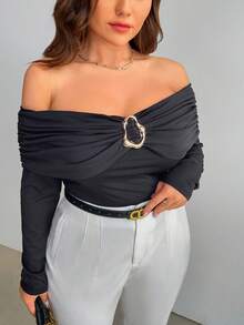 Firerie Maglietta a maniche lunghe, aderente, con spalle scoperte, arricciata, decorata in metallo, per donna taglia grande, elegante e casual, adatta per autunno/inverno - nero - Visualizzare 4