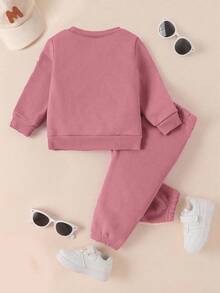 SHEIN Playful Pals 舒适秋冬款两件套幼儿女童休闲时尚创意个性清新可爱波尔卡圆点彩虹心形图案字母印花运动衫和裤子舒适装 - 紅色 - 查看 2