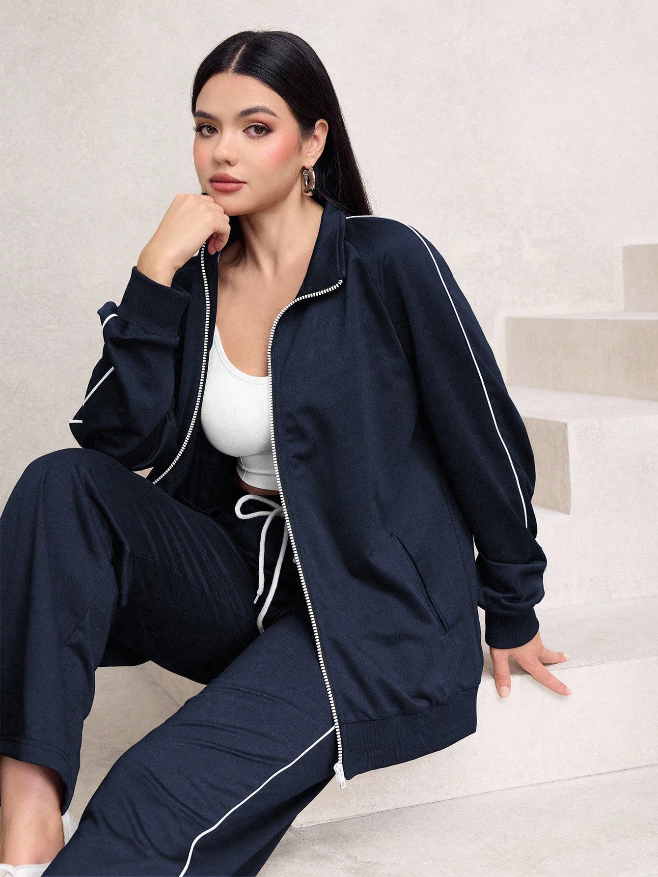 مجموعة من قطعتين للنساء تتكون من كارديجان أنيق بأك...