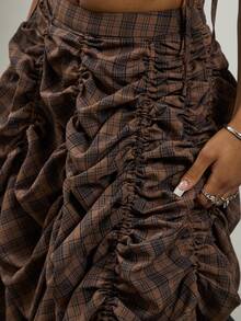 COUREZ Falda midi fruncida de talle bajo a cuadros/Falda marrón sexy para salir, fiesta, Año Nuevo, estilo Y2K otoño-invierno - Marrón Mocha - Ver 6