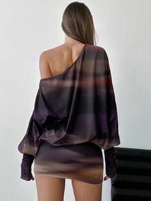 Aloruh Batik-Muster sexy asymmetrische Schulter Langarm Bodycon Mini Kleid für Musikfestivals, Herbst/Winter Batik Mini Kleid