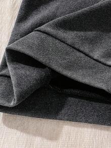 SHEIN Playful Pals Baby Boys & Girls Street-Style Washed Vintage Round Neck Sweatshirt And Pocket Cargo Sweatpants Set, Fashion Outfit Suitable For Spring/Autumn Outings, Photo Shoots, And Gatherings Baby Boy Two Piece Set Newborn Baby Boy - Black - View 8