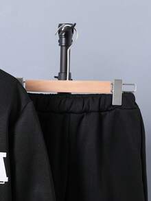 Mirajuku 2 Stücke/Set Tween Jungen Mode Schwarzer Hoodie kombiniert mit Schwarzer Hose, weiches & bequemes Material, geeignet für Outdoor Sport, Fotografie, Schule, Ausflüge, klassisches stilvolles Design, unverzichtbarer Herbst-Outfit