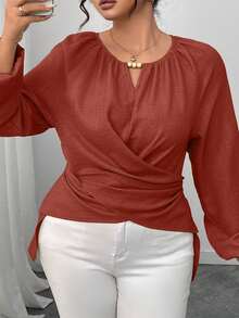Elenzga Plus Size Women's Solid Color Keyhole Neck Raglan Lantern Sleeve Pleated Fashion Blouse - Redwood - View 5