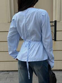 Siren Gaze 女式蓝白条纹收腰衬衫，秋冬 - 藍白色 - 查看 2