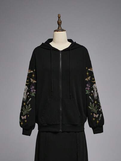 Goth sweat-shirt à capuche zippé avec poches pour femmes, imprimé de papillon de nuit et de jardin gothique, et de champignons