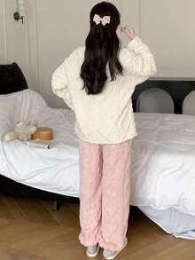 SHEIN Set de pijama casual de 2 piezas con top de cuello redondo de manga larga y pantalones, con aplicación de lazo reversible y bordado para adolescentes