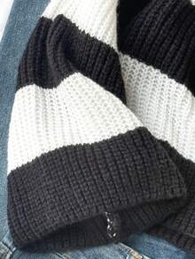 SHEIN Women's Fashion Versatile Simple Black & White Contrast Crew Neck Cropped Chunky Knit Sweater, Autumn/Winter - Black and White - View 7