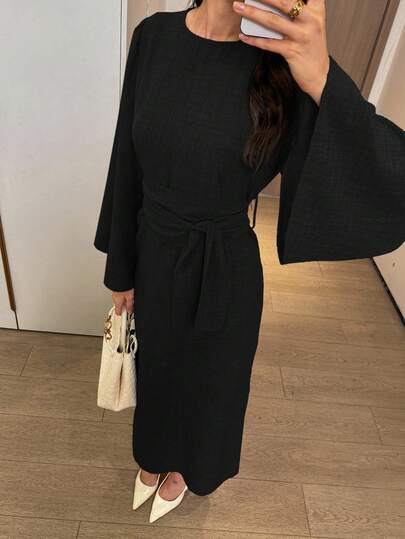 Easowa Damen Schwarzes Kleid mit rundem Ausschnitt, Glockenärmeln und Gürtel, Lässig