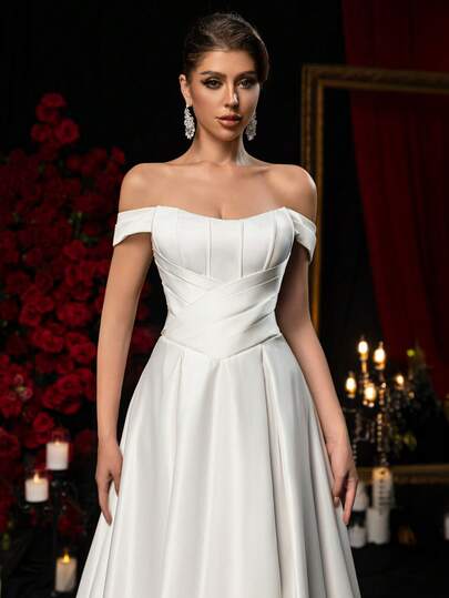 Glamrae Elegant, Glamorous, Romantic, And Stylish, This White, Luxurious Satin Gown Features An Off-The-Shoulder Sailor Neckline, Multiple Boning Details, Full-Body Pleats, Racerback Embellishments, And A Voluminous Skirt. Suitable For Formal Occasions, Wedding Parties, And Bridal Gowns. A Heavily Embellished Wedding Dress.