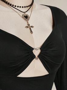SHEIN ICON Conjunto de 2 piezas de top corto calado y minifalda de unicolor talla grande - Negro - Ver 8