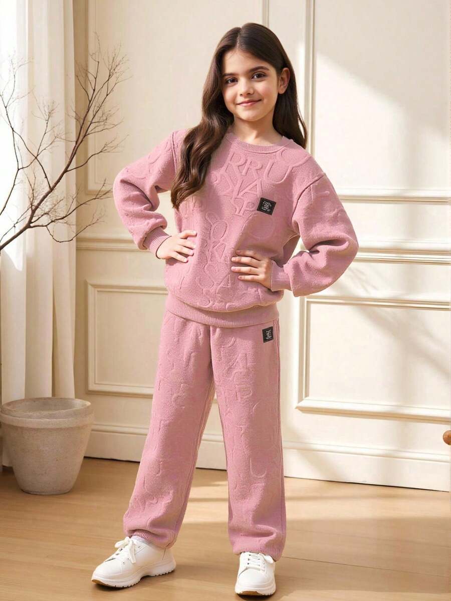 SHEIN 2pcs Girls Casual Slogan Patch Pattern Crew Neck Sweatshirt And Sweatpants, Autumn/Winter Family Matching Outfits Mommy And Me (3 Sets Are Sold Separately)