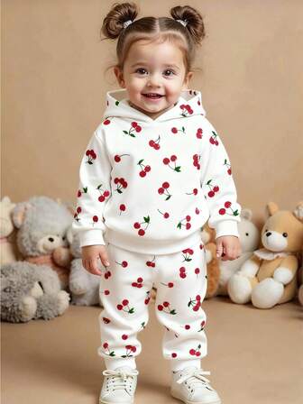 Souflis Souflis 2pcs Baby Girl Cherry Fruit Print Hooded Sweatshirt & Pants Set, Comfortable & Cute Outfit For Autumn/Winter Baby Tracksuit Cherry Baby Outfit Baby Clothes Sets Toddler Girl Cherry Clothes Winter Baby Clothes