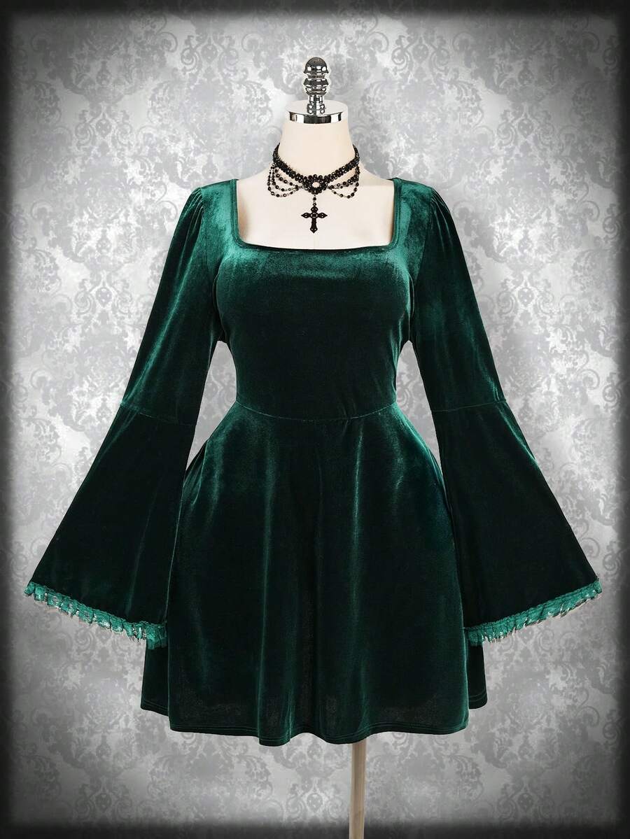 SHEIN ICON 加大码方领天鹅绒喇叭袖连衣裙，万圣节服装，女巫连衣裙，适合派对礼服 - 綠色 - 查看 1