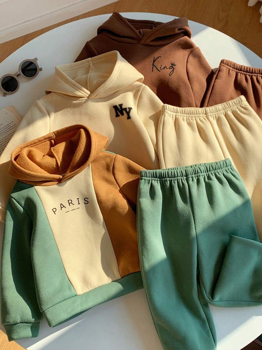 SHEIN 6件套男婴可爱撞色印花连帽卫衣和运动裤套装,男女通用婴儿服装,婴儿冬季服装,基础款多件装 - 彩色 - 查看 1
