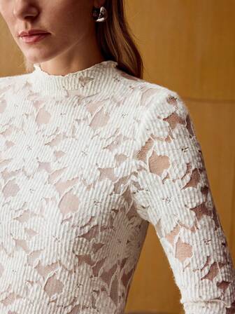 MOTF PREMIUM WOMEN'S ELEGANT COMMUTER TEXTURED T-SHIRT