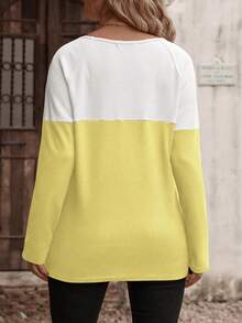 EMERY ROSE Women's Autumn/Winter New Round Neck Long Sleeve Color Block, Decorative Buttons, Small Plaid Texture Fabric Plus Size T-Shirt - Multicolor - View 2