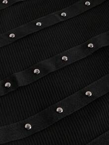 ROMWE 大码时尚街头风格铆钉串珠褶皱迷你裙，大码秋冬派对俱乐部性感黑色迷你裙，大码秋冬女式前卫黑色铆钉迷你裙 - 黑色 - 查看 3