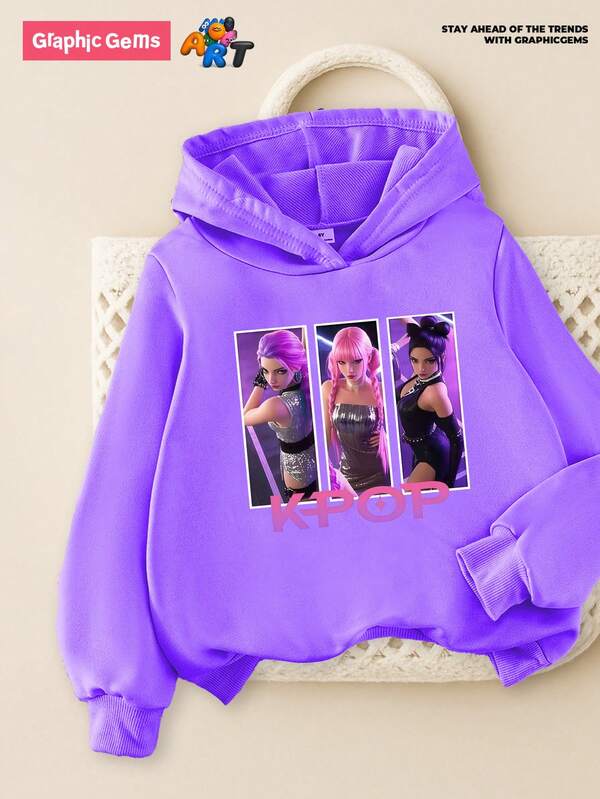 Bluza z kapturem dla dziewcząt z kreskówkową, uroczą dziewczyną K-POP i fioletowym nadrukiem liter, idealna do jesienno-zimowych stylizacji