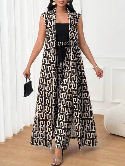 SHEIN Lady طقم بنطلون وجاكيت بدون أكمام مطبوع بطبعات كاملة للنساء للارتداء اليومي