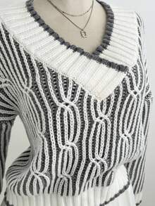 SHEIN Unity 1 pièce Pull ample en tricot asymétrique à col V rayé pour femmes, gris, style décontracté universitaire, manches longues, convient pour l'hiver - Gris - Voir 6