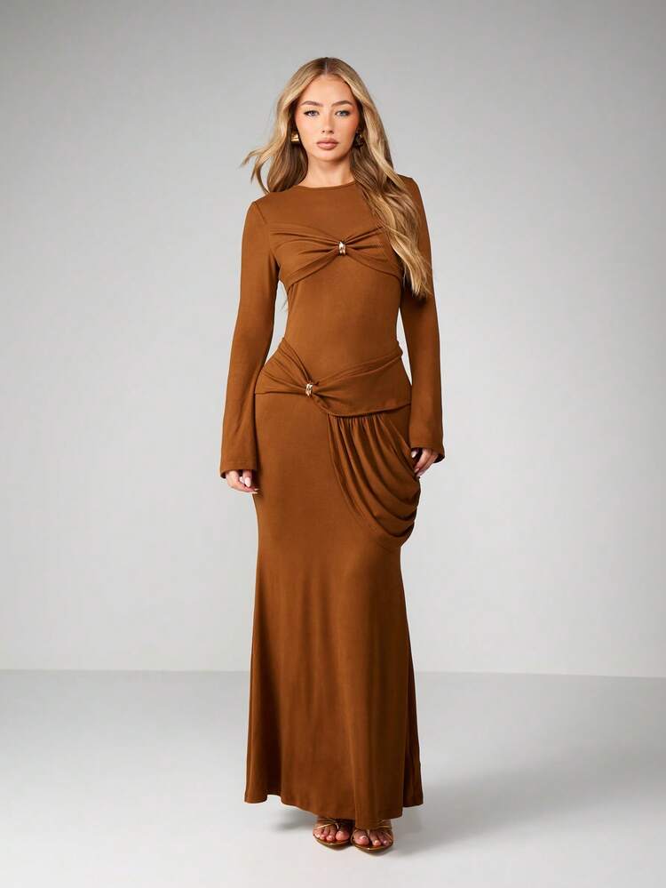 MISSGUIDED Long Sleeve Ruched Bodycon Maxi Dress With Metal Ring Details Fall Winter Evening Wear