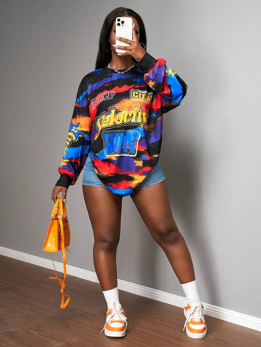 Slaydiva 2025秋冬新款街头休闲宽松全脸印花圆领长袖女式T恤,适合返校、派对、锐舞派对、万圣节、夜店、性感夜店、早午餐、街头时尚、日常出行等场合。 - 彩色 - 查看 1