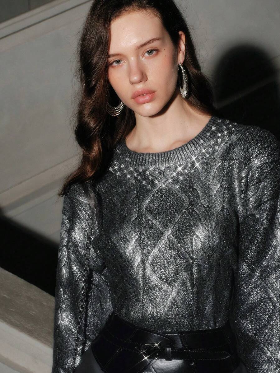 Anewsta Savoree Élégant pull tricoté à col rond orné de strass pour femmes, convient pour l'automne, l'hiver, le printemps, le Nouvel An, les fêtes, les mariages - Noir - Voir 1