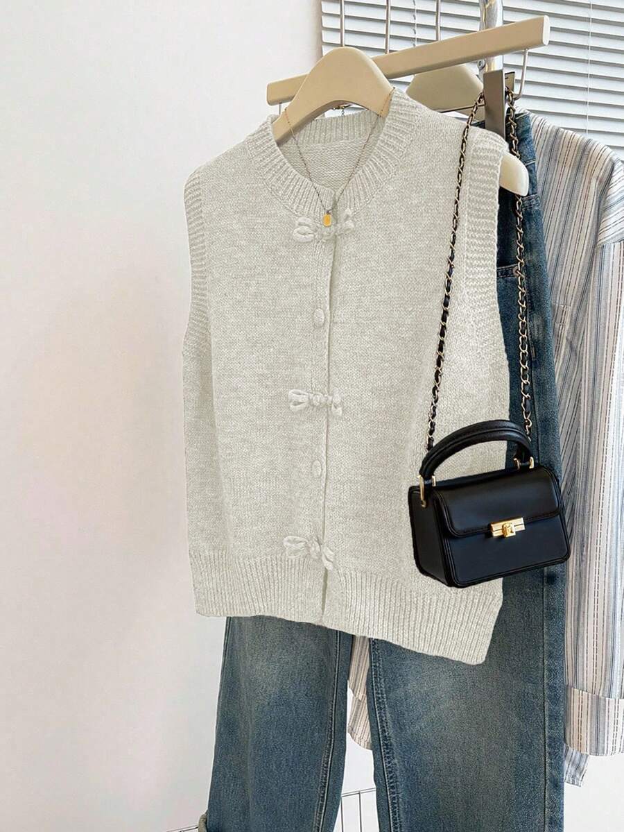 Franclia Casual Loose Crew Neck Sleeveless Gray Knitted Top With Chinese-Style Frog Buttons, For Women, Spring/Autumn - Beige - View 1