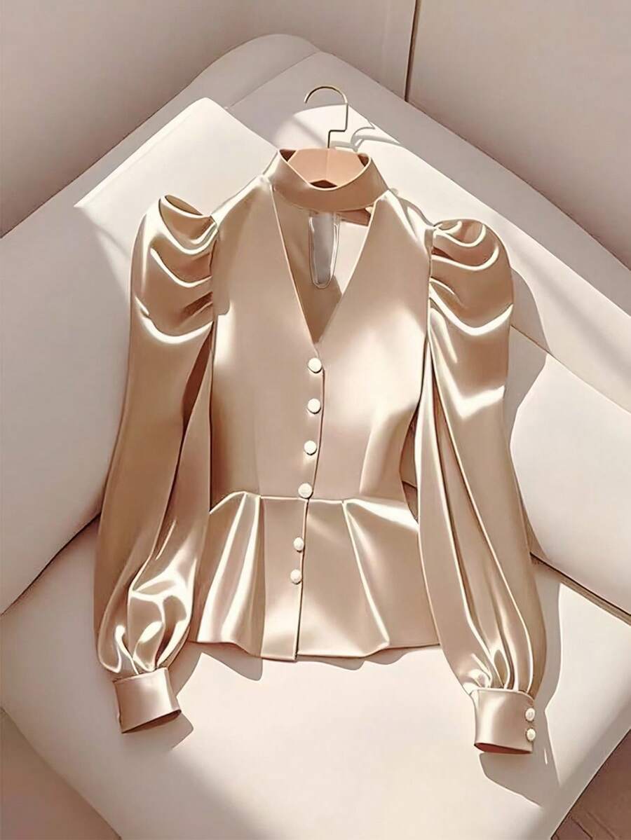 GlowEve V领挂脖亮面喇叭优雅女式衬衫 - 香檳色 - 查看 1