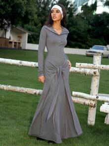 Chiquease Damska dzianinowa sukienka polo z długim rękawem, kołnierzykiem zapinanym na guziki w pasie, dopasowana, z wiązaniem pod szyją i plisowanym kołnierzykiem, jesień/zima