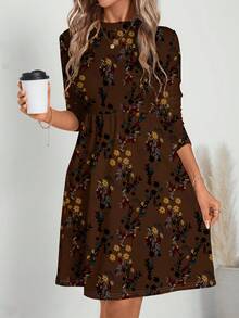 EMERY ROSE Vestido corto casual de estilo vacacional con estampado floral, cuello alto y cintura ceñida, otoño