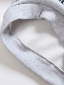 小男孩秋冬保暖连帽两件套，包括带图案印花的连帽长袖运动衫和休闲保暖连帽慢跑裤，适合各种场合 - 灰色 - 查看 4