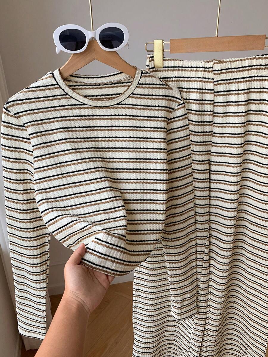 Comfortcana 女式休闲条纹上衣和裤子两件套，秋季 - 彩色 - 查看 1