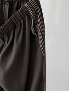 ESTAVOR Pantaloni casual larghi da uomo con vita elastica e strisce laterali - Grigio Scuro - Visualizzare 5