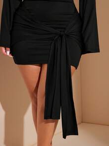 SHEIN BAE Plus Size Women's Solid Color Asymmetrical Shoulder Flare Sleeve Twist Design Fashion Dress/Plus Size Sexy Dress Asymmetrical Dress Plus Size - Black - View 8