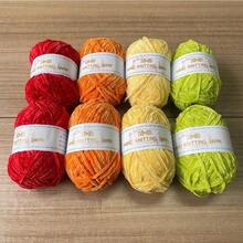 8pcs/400g High Quality Shiny Chenille Yarn Assortment, For Crochet, Knitting DIY Products (Bags, Hats, Decorations, Blankets), Handmade DIY Christmas Gifts, Soft & Plush Faux Fur Eyelash Yarn, With 3mm Crochet Hook (1pc=50g=90M=1.76oz*8pcs) - Multicolor - View 4