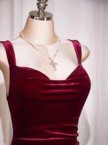 SHEIN ICON Plus Size Backless Pearl Chain Decor Women Mini Dress, Elegant For Christmas, New Year Party/Winter - Burgundy - View 4