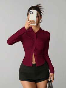 SHEIN PETITE Áo sơ mi nữ mùa hè kiểu mới, thích hợp mặc đi làm hàng ngày, vạt áo nhọn, ngực nhún, cổ đứng, cài cúc đơn, tay dài, ôm sát, màu trắng, áo đỏ, chủ đề Giáng sinh, áo đỏ cho nữ, áo Giáng sinh cho nữ - Màu Đỏ Sâu - Xem 7
