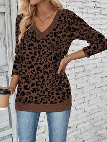 EMERY ROSE Autumn/Winter New Fashion Casual Hem Ruched Button V-Neck Long Sleeve T-Shirt, Coffee Color Base With Black Leopard Print - Multicolor - View 6