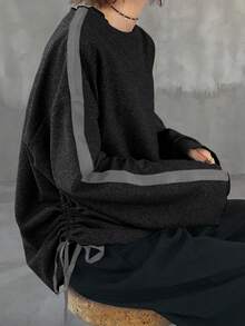 FRIFUL Camiseta de manga larga holgada y versátil para mujer con cuello redondo en gris oscuro, decoración de rayas de contraste, abertura lateral con cordón, puños y bajo con ribete, hombros caídos, para otoño - Negro - Ver 1