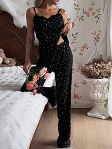 SHEIN HautHeat 女士针织心形印花吊带背心和短裤睡衣套装，性感，适合外穿，四季皆宜 - 黑色 - 查看 3