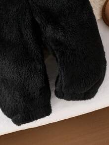 SHEIN 3 件套女婴豹纹领长袖开衫、针织吊带背心和毛茸茸的裤子冬季服装套装 - 彩色 - 查看 8