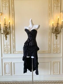 SHEIN MOD 复古花卉贴片水钻细节紧身胸衣上衣、哥特吊带上衣、夜间外出上衣、圣诞节上衣、万圣节上衣、生日、音乐会上衣、刺绣花朵短款上衣 - 黑色 - 查看 3