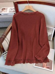 GlowEve CURVE 大码女式休闲V领撞色蕾丝纽扣开衫，适合日常通勤、秋冬季穿着 - 玫瑰紅 - 查看 2