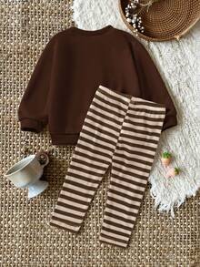 SHEIN Baby Girl Toddler/Newborn 0-3 Years Spring/Summer Casual Cute Fruit & Strawberry Print Crew Neck Long Sleeve Sweatshirt + Ribbed Skinny Leggings Set - Brown - View 2