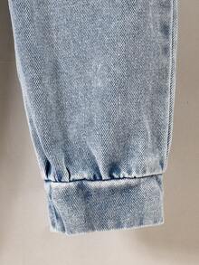 مجموعة من ملابس علوية هودي أكمام طويلة وبنطال جينز كاجوال بنمط كلية للأولاد الصغار 2 قطعة