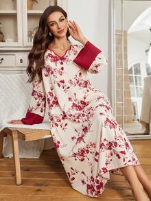 Serenescape Damen Urlaubs-Lässig Farbblock Blume Muster Langarm Nachthemd mit Rüschensaum und Bommel Dekor, geeignet für Frühlings-/Herbstferien