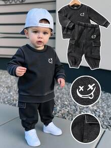 SHEIN Playful Pals Baby Boys & Girls Street-Style Washed Vintage Round Neck Sweatshirt And Pocket Cargo Sweatpants Set, Fashion Outfit Suitable For Spring/Autumn Outings, Photo Shoots, And Gatherings Baby Boy Two Piece Set Newborn Baby Boy - Black - View 3