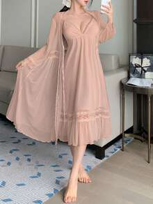 DAZY Bộ đồ ngủ ren lưới thêu lãng mạn kèm áo ngủ hai dây, bộ đồ ngủ nữ - Màu Hồng baby - Xem 3